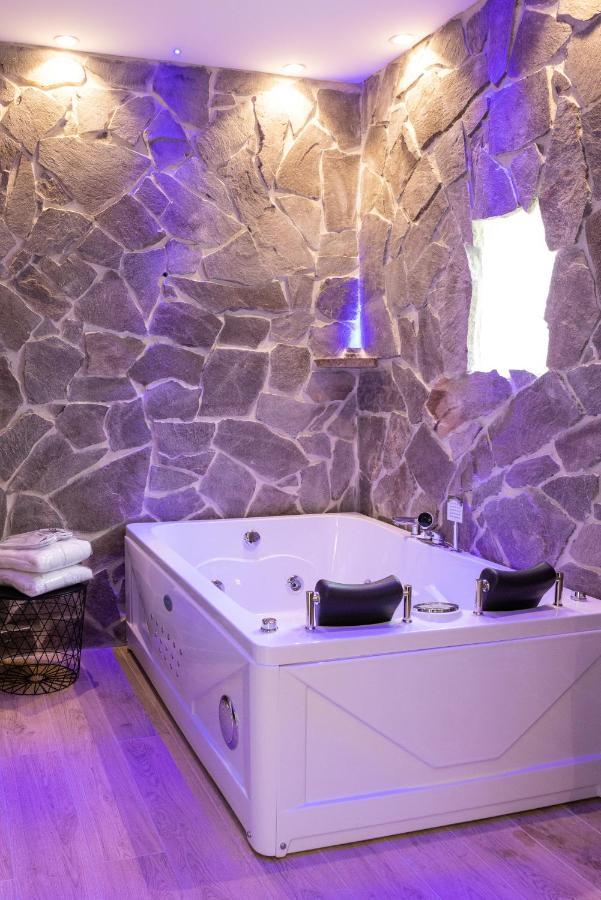 Lovely Rooms - Guest House Suites Triggiano Luaran gambar