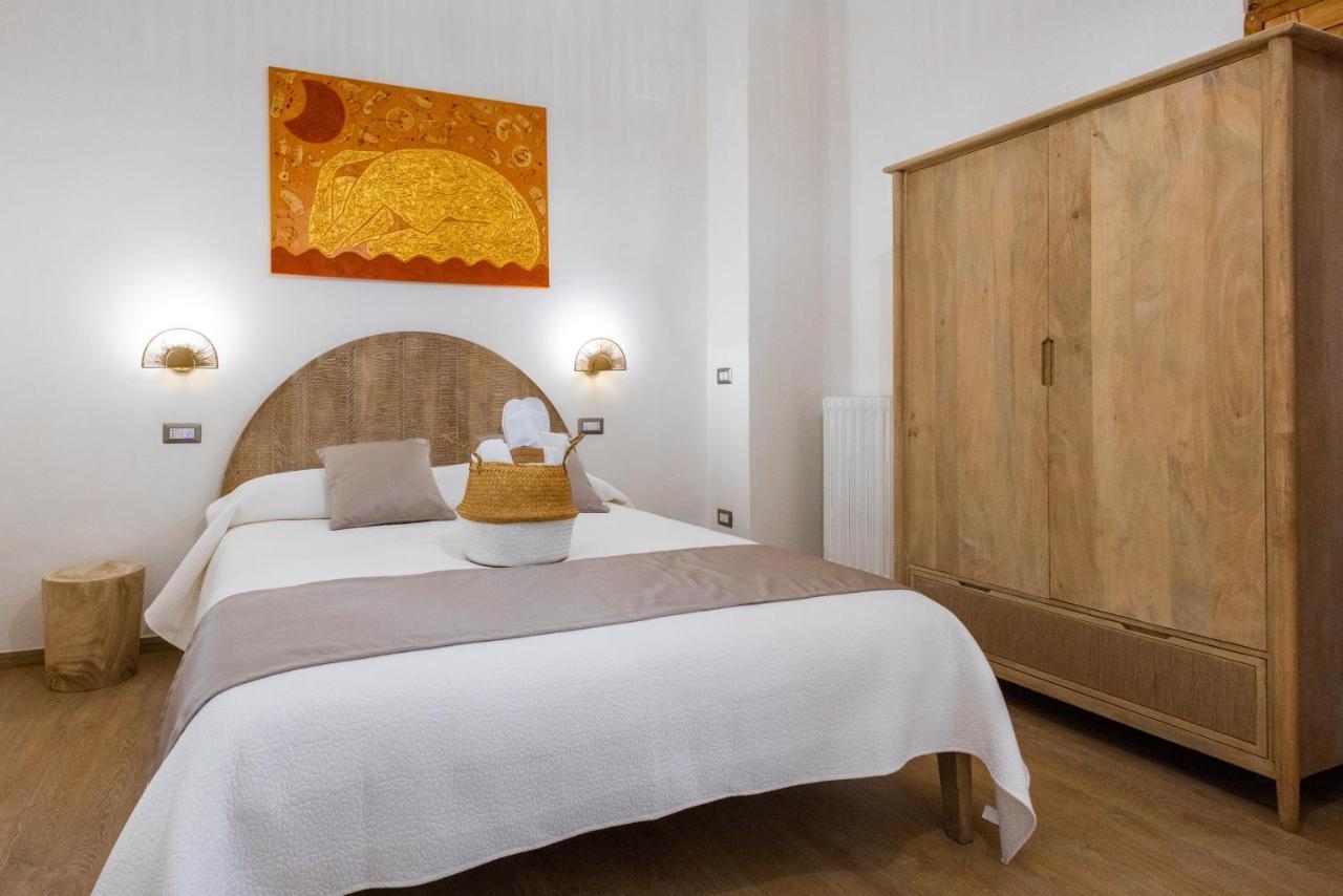 Lovely Rooms - Guest House Suites Triggiano Luaran gambar