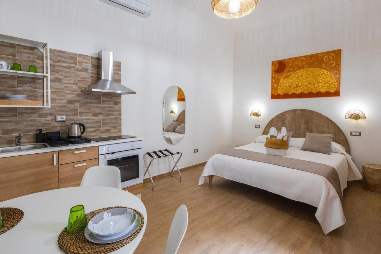 Lovely Rooms - Guest House Suites Triggiano Luaran gambar